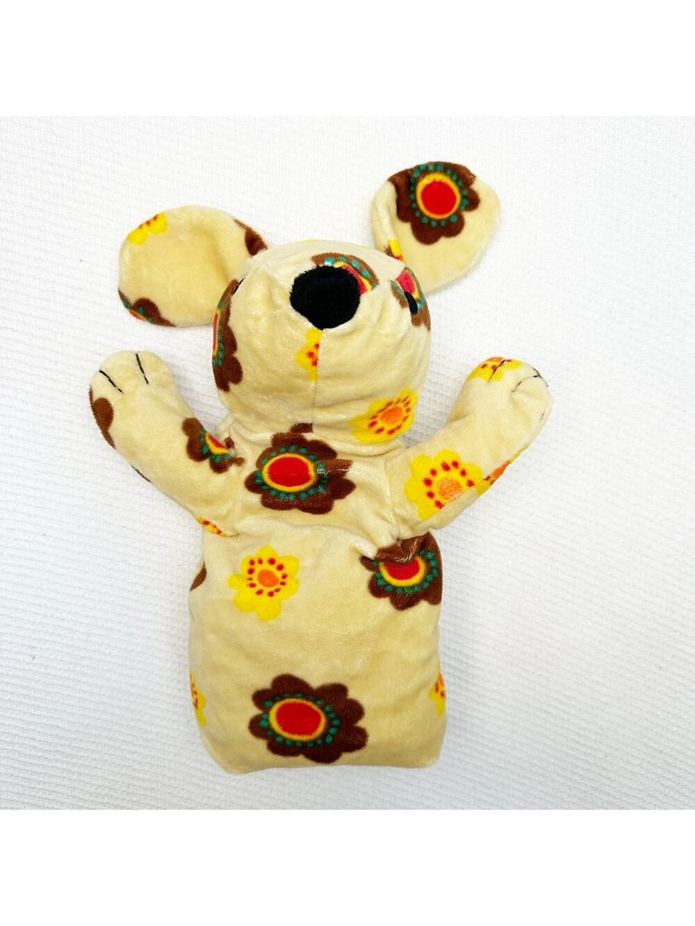 2007 Scholastic Side Kicks Counting in the Garden Yellow Dog Hand Puppet Plush